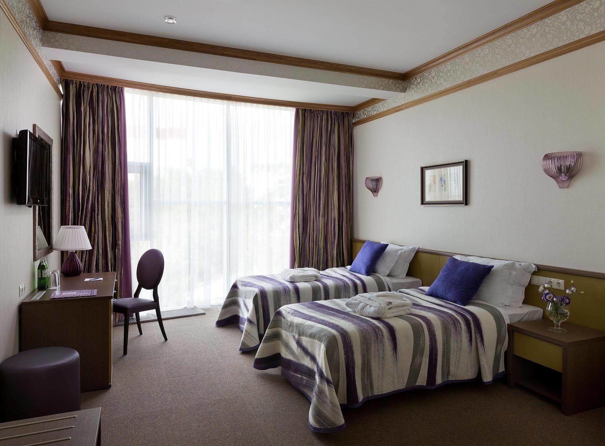 Iris Art Hotel خاركيف المظهر الخارجي الصورة